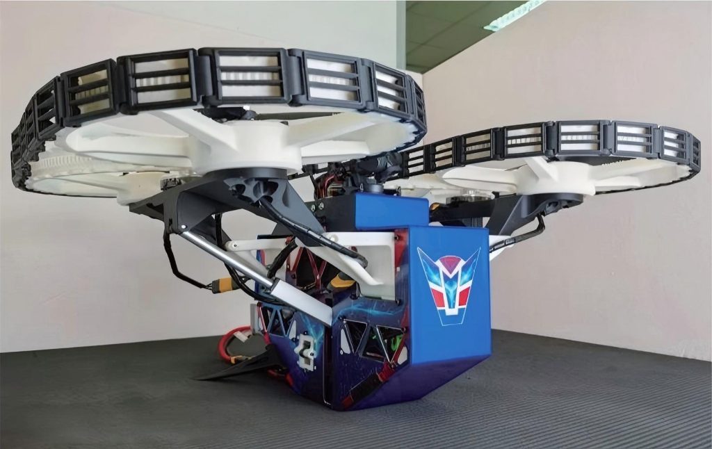 陸空兩棲變形機器人